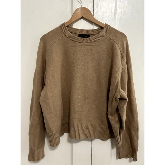 Perfectly Soft Crew Neck Banana Republic Women's XL Tan Sweater - Picture 2 of 7